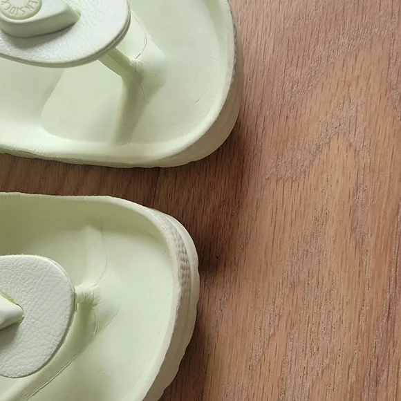 Birkenstock Gizeh Essential EVA Slide Sandal - Women's Color - Light Green - Picture 3 of 10